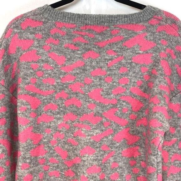 NWT Vigoss Sweater Womens XL Barbie Pink Leopard Print Knit Pullover Long Sleeve - Picture 14 of 15